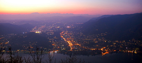 Brunate (Como) - Vista Su Cernobbio e Canton Ticino al tramonto